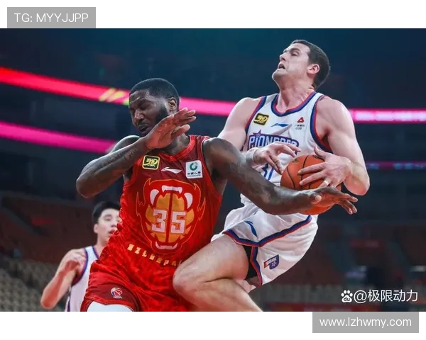 CBA精彩回顾深圳队与广东队激烈对决全场录像分析与精彩瞬间解读