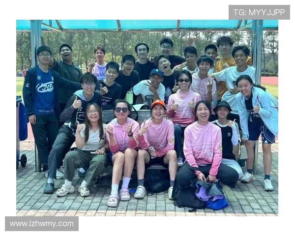 重庆飞盘队在飞盘节奏排行榜中荣获第八名展现出强劲实力与团队精神