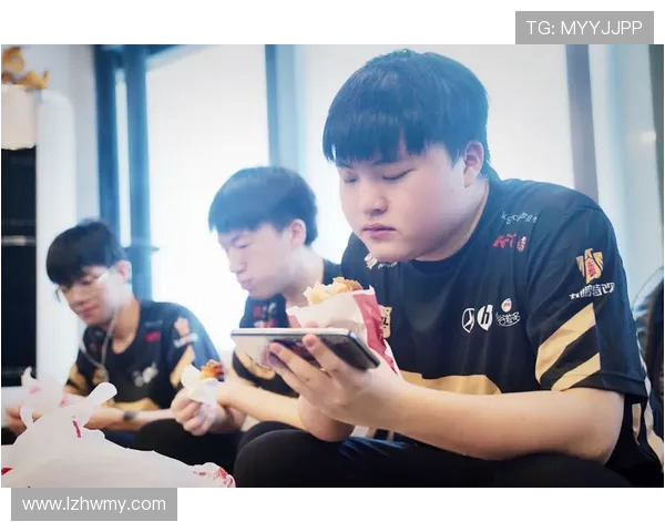 RNG在世界大师赛积分榜上以82分稳居第一位置展现强大实力