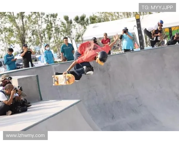 上海极限运动队在世界滑板锦标赛中以91分稳居积分榜首位